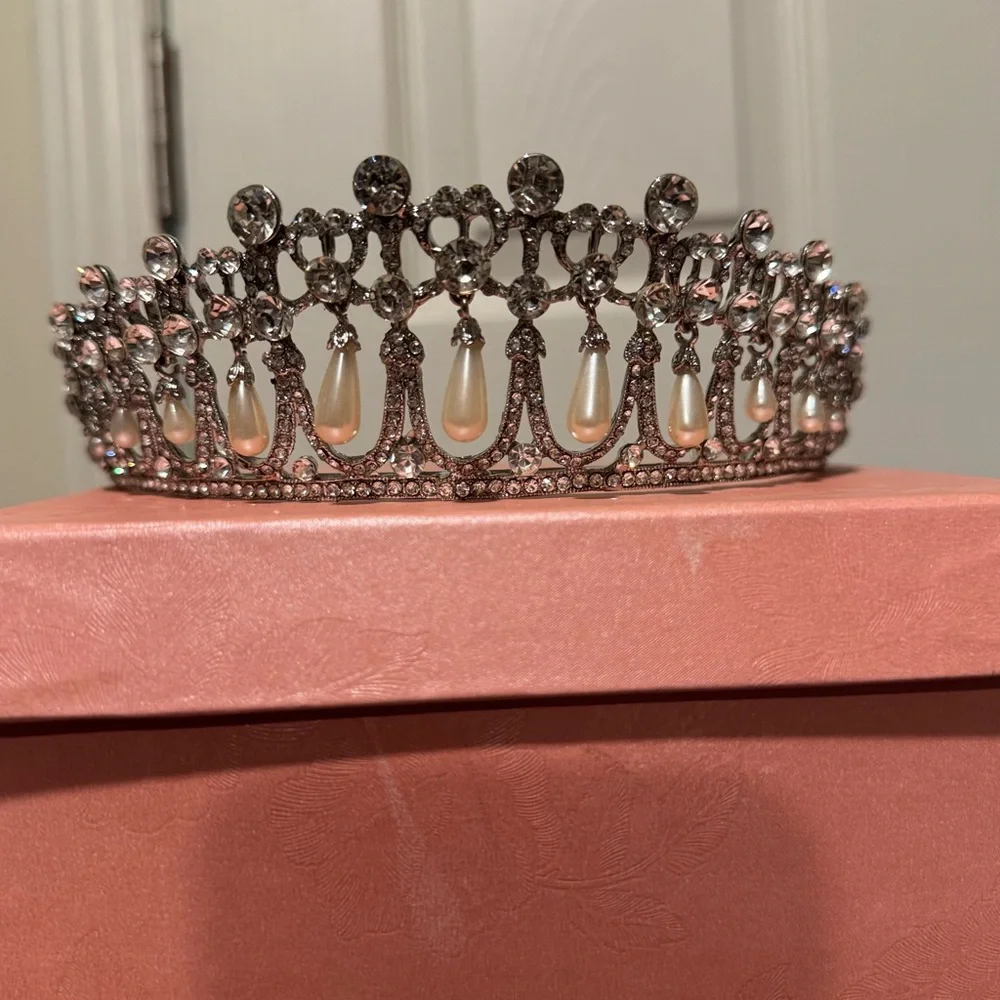 Princess Diana replica lovers knot tiara - Picture 4 of 4
